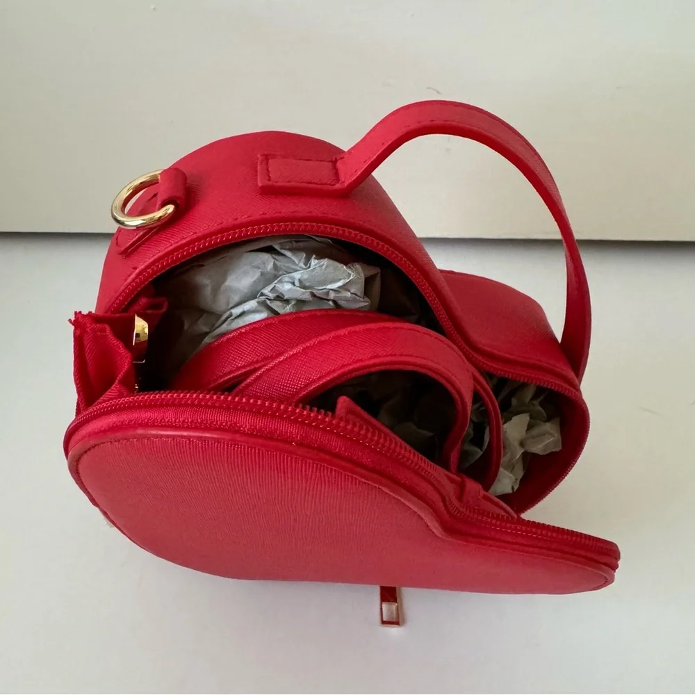 Like Dreams Red Heart Crossbody Bag - Picture 4 of 4